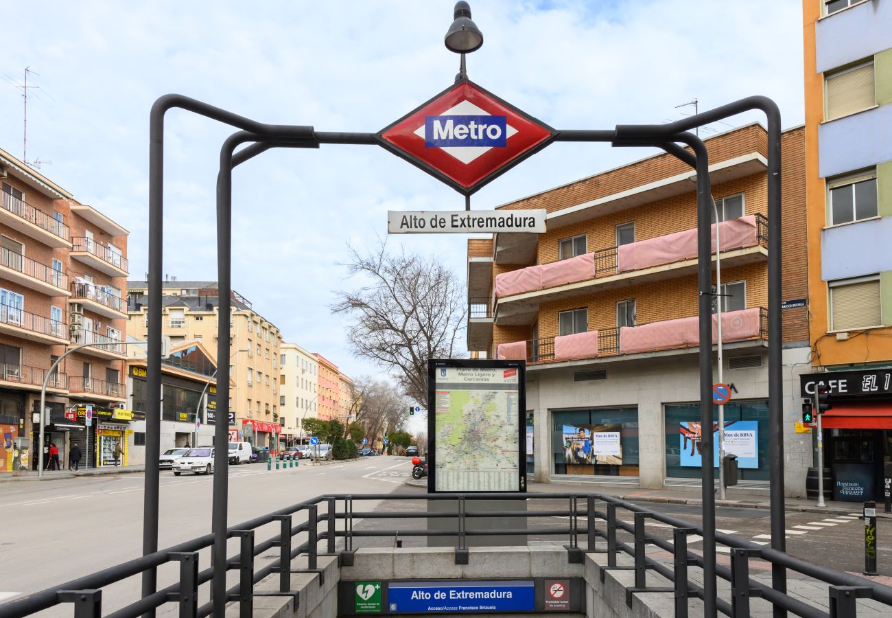 Appartement à Madrid - M (POR183D) Amplio piso 2 dormitorios en La Latina