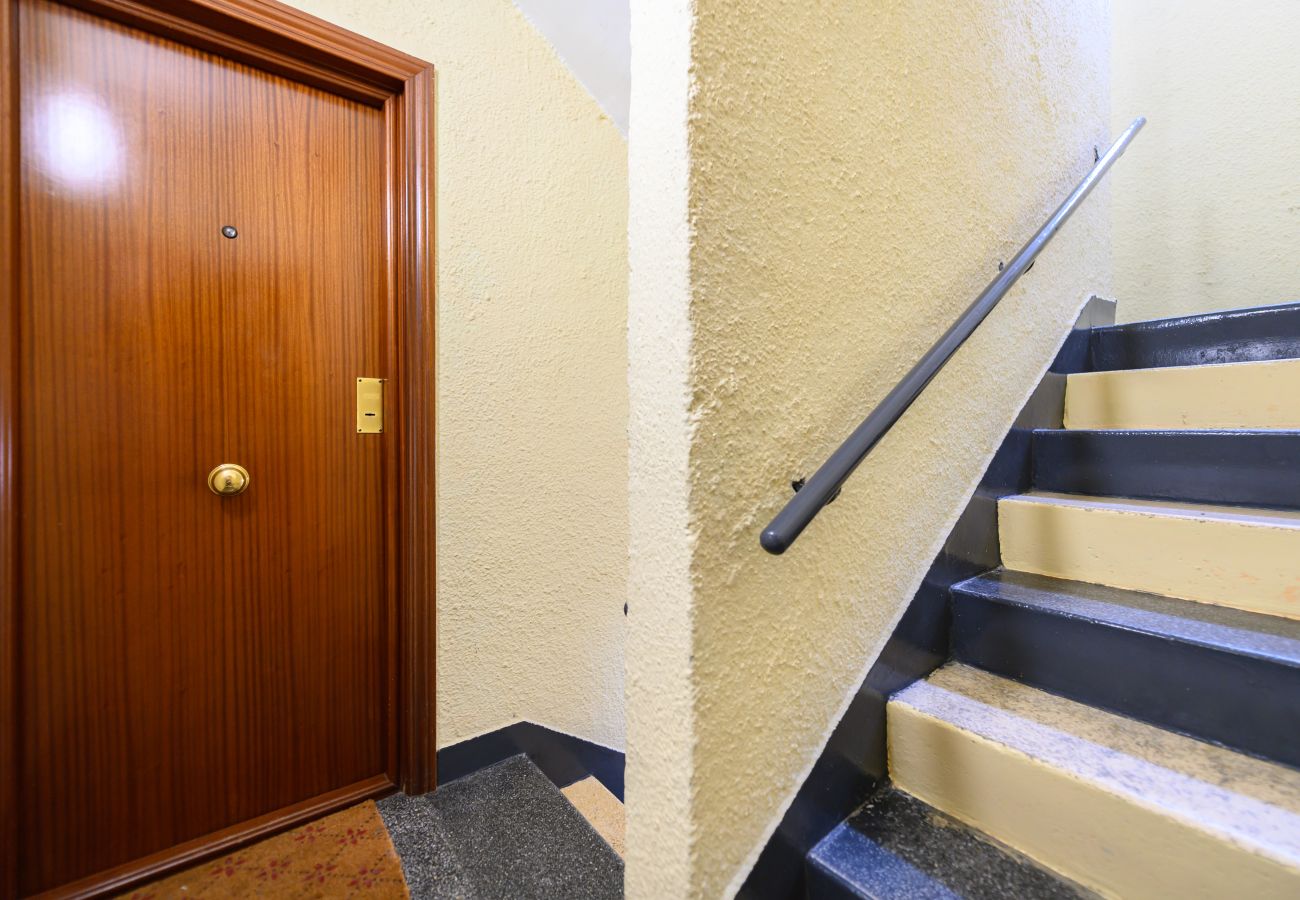 Appartement à Madrid - M (AMU373D) Amplio piso de 3 habitaciones