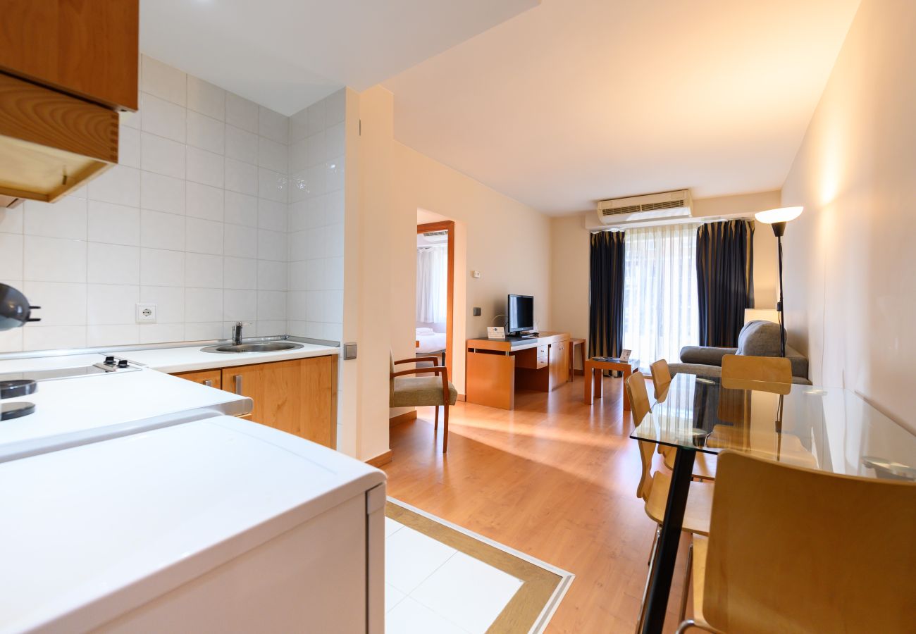 Appartement à Madrid - M (MLE16A2320) Amplio piso 1 dormitorio en Chamart