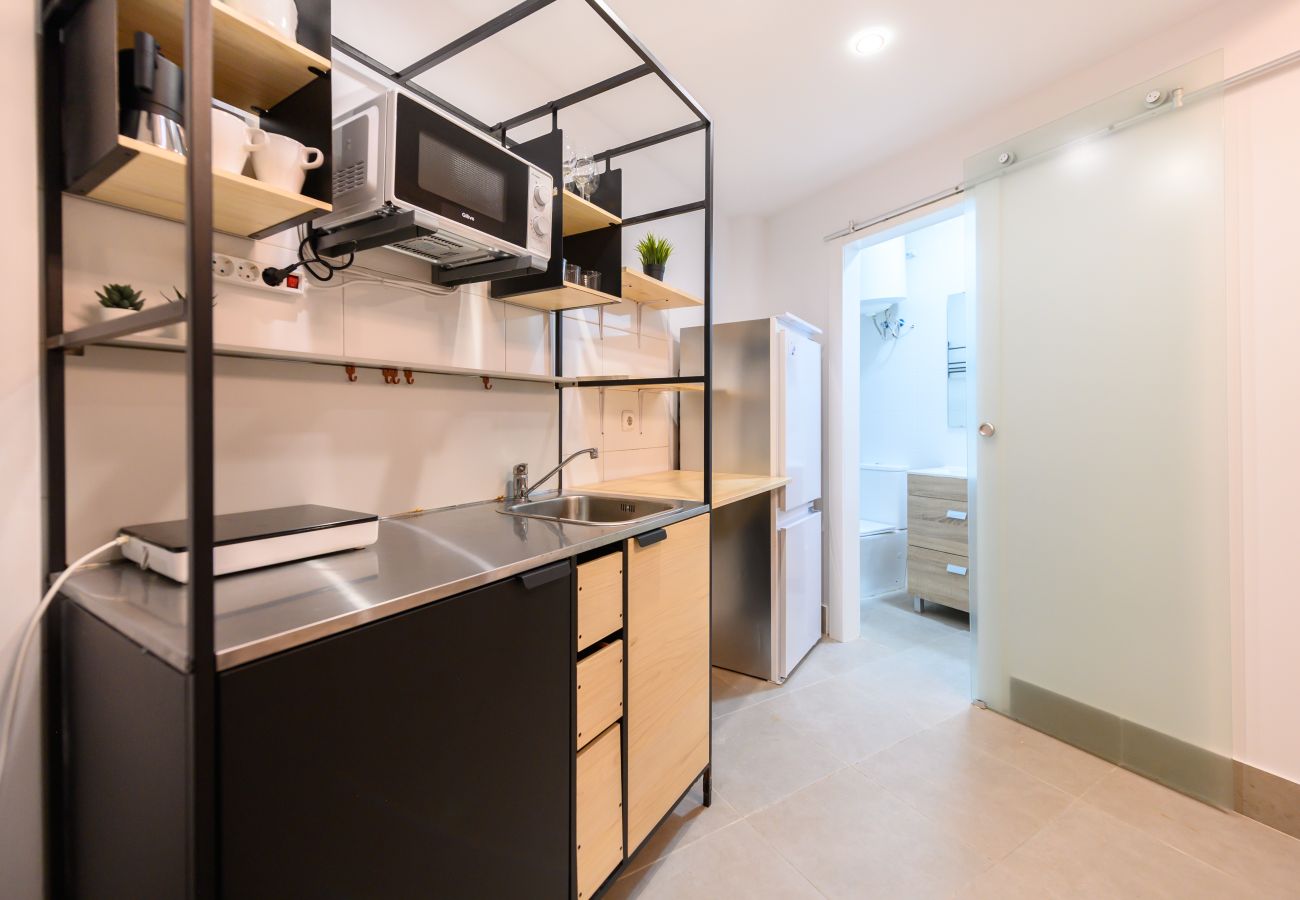 Studio à Madrid - M (SMA1401) Acogedor estudio en Ciudad Lineal