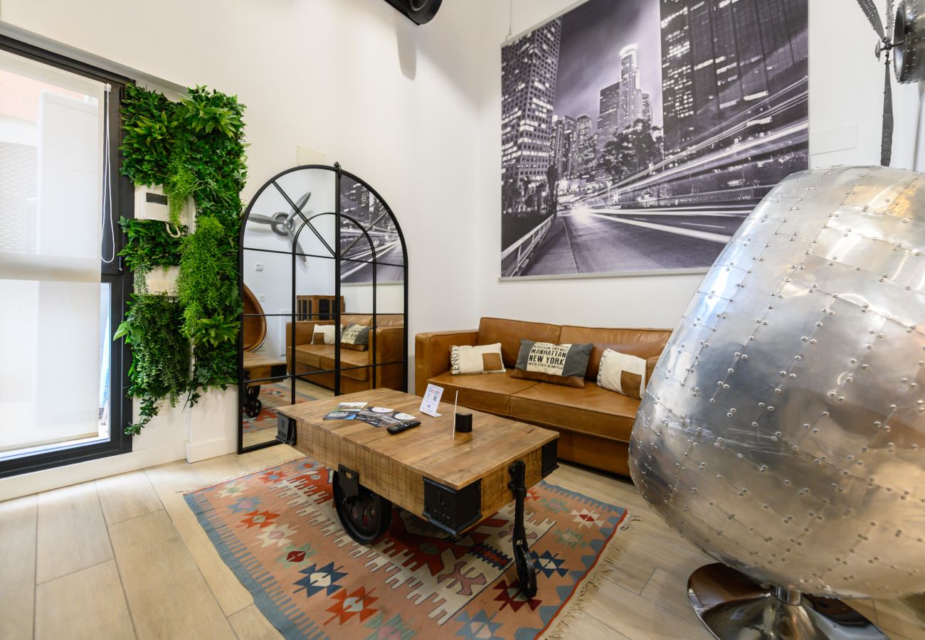 Appartement à Madrid - M (ALG310B) Amplio y moderno Loft con terraza priv