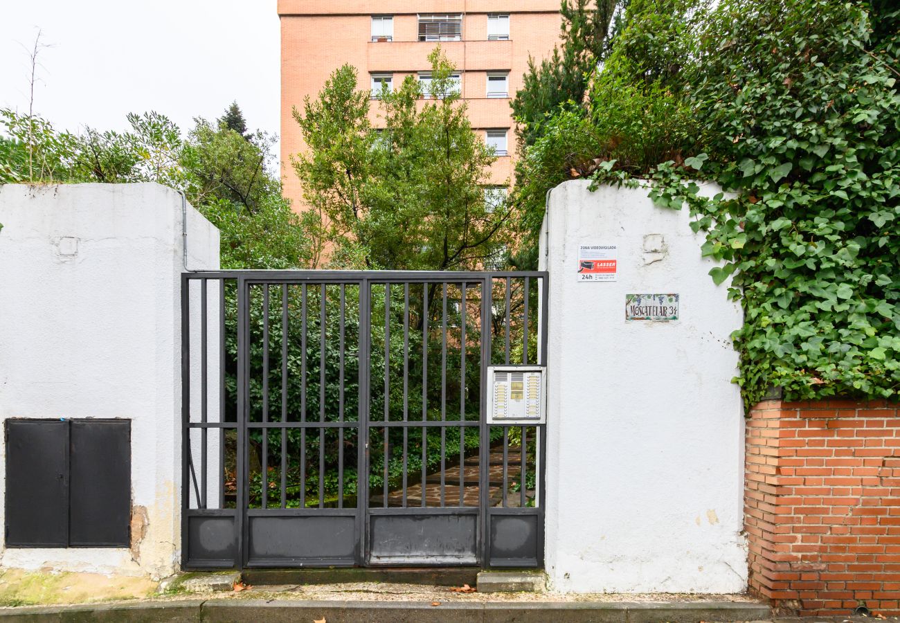 Appartement à Madrid - M (MOS34D7E) Amplio y elegante piso de dos dormito