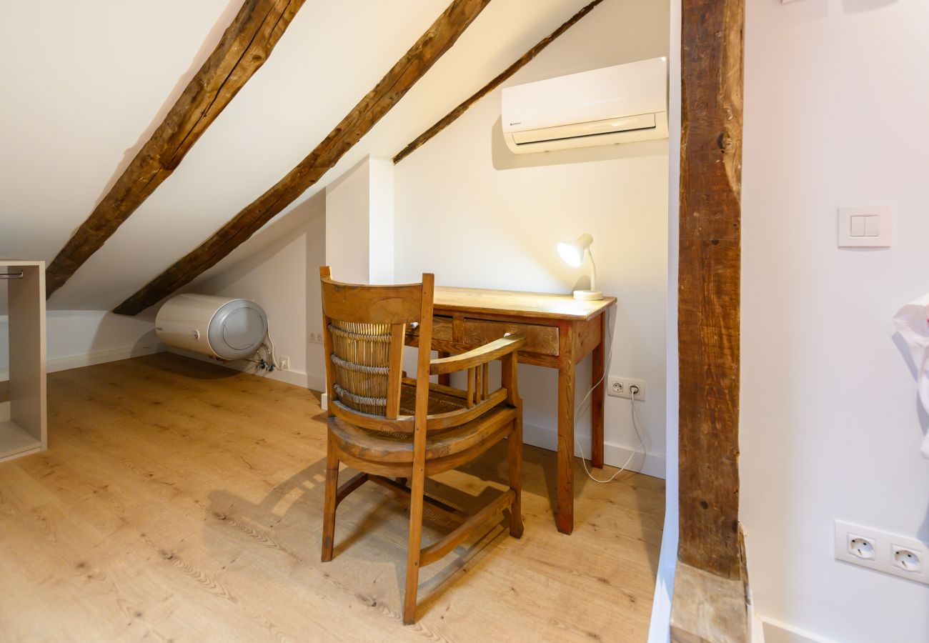 Appartement à Madrid - M (CDSR215) Amplio y Luminoso Dúplex