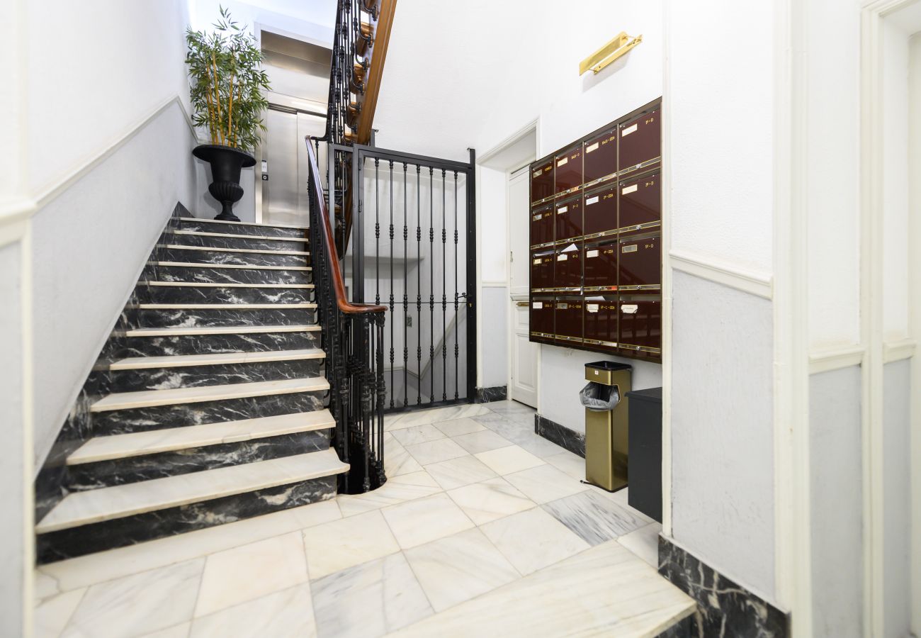 Appartement à Madrid - M (FER55D) Amplio piso 3 dormitorios en Moncloa