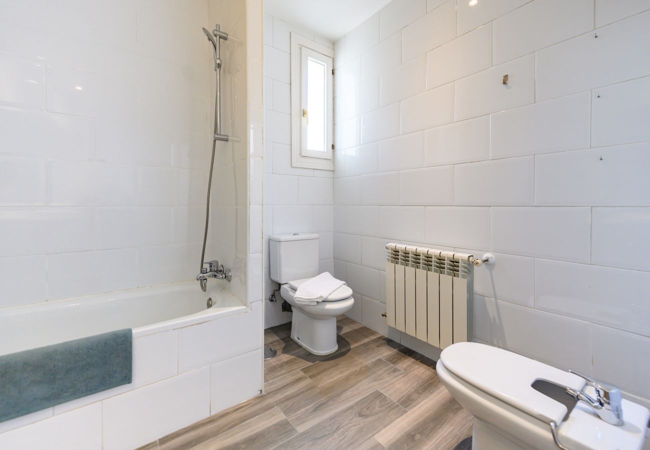 Appartement à Madrid - M (FER55D) Amplio piso 3 dormitorios en Moncloa