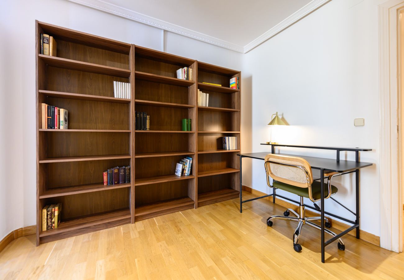 Appartement à Madrid - M (FER55D) Amplio piso 3 dormitorios en Moncloa