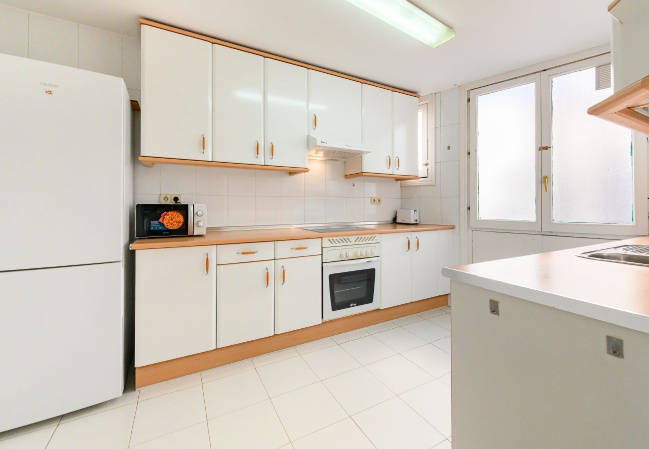 Appartement à Madrid - M (FER55D) Amplio piso 3 dormitorios en Moncloa