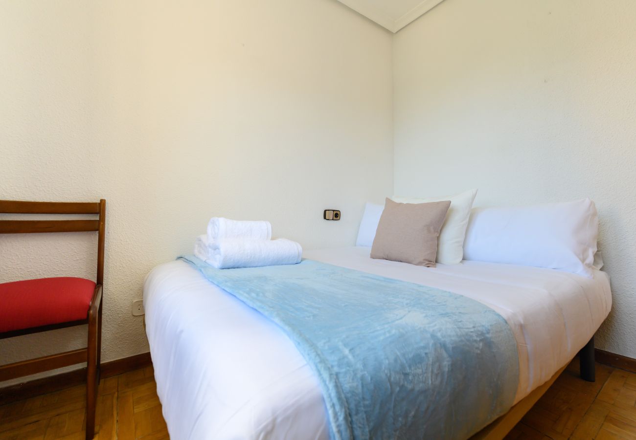 Appartement à Madrid - M (SVI166B) Amplio y luminoso piso de 3 dormitorio