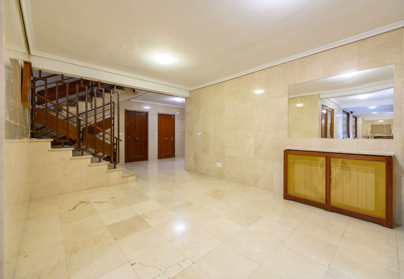 Appartement à Madrid - M (SVI166B) Amplio y luminoso piso de 3 dormitorio