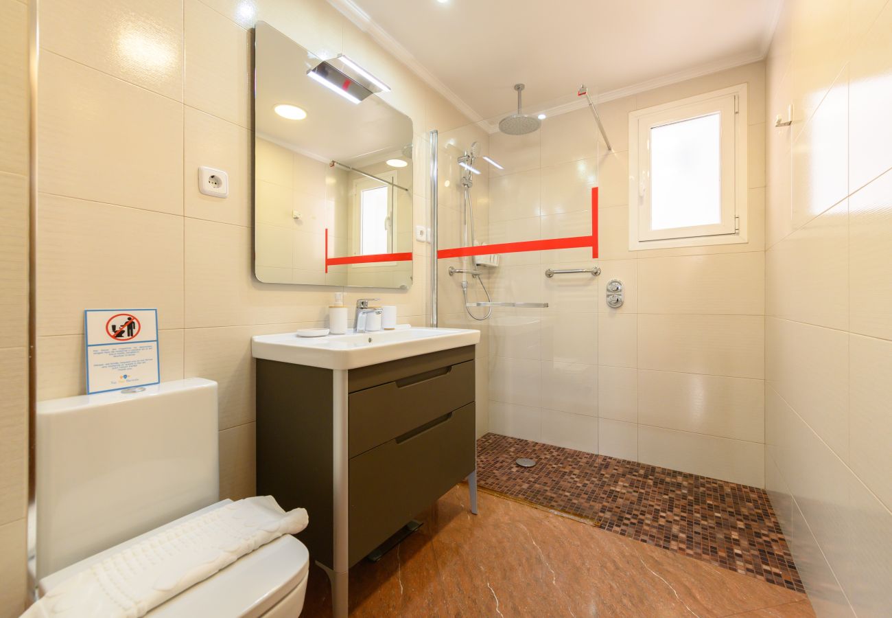 Appartement à Madrid - M (SVI166B) Amplio y luminoso piso de 3 dormitorio