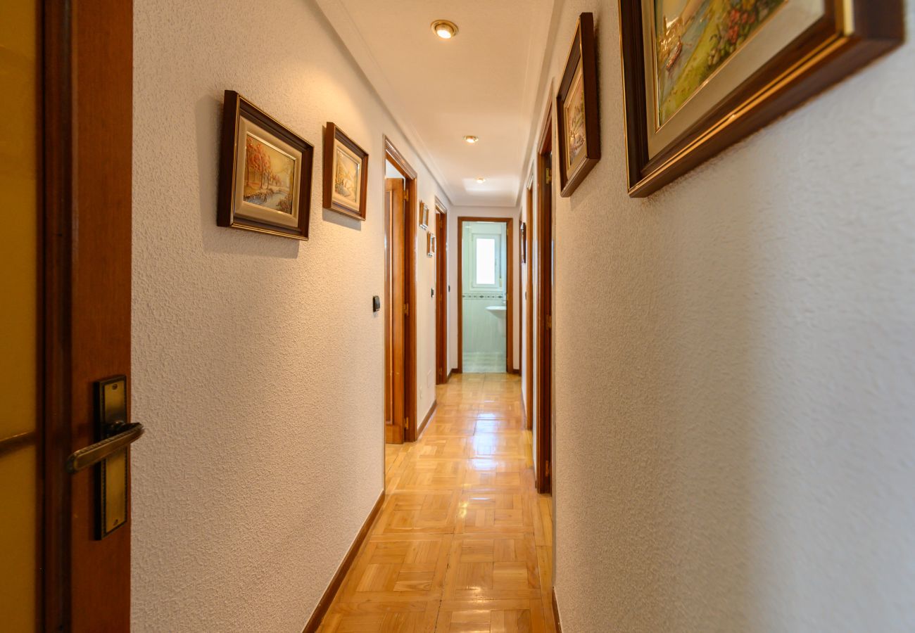 Appartement à Madrid - M (SVI166B) Amplio y luminoso piso de 3 dormitorio