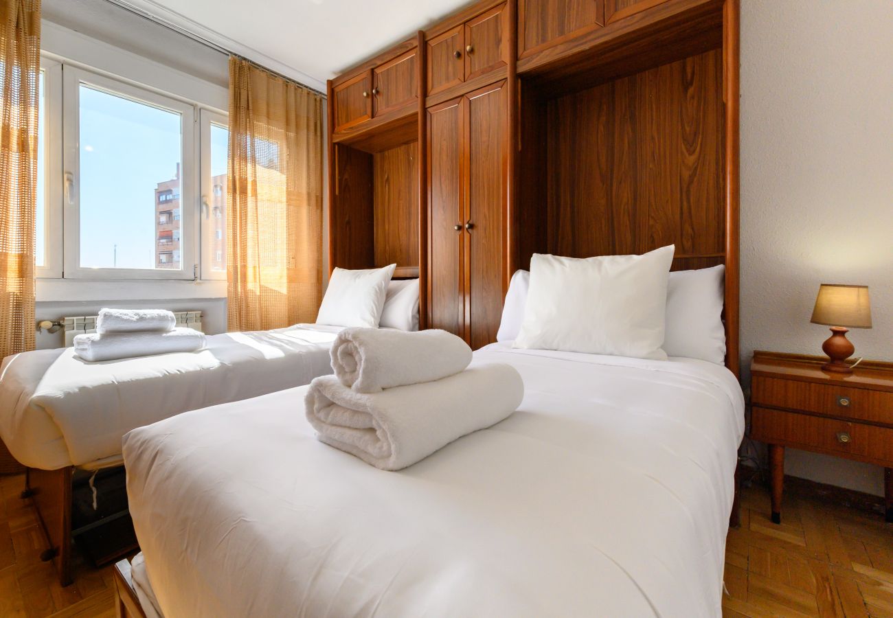 Appartement à Madrid - M (SVI166B) Amplio y luminoso piso de 3 dormitorio