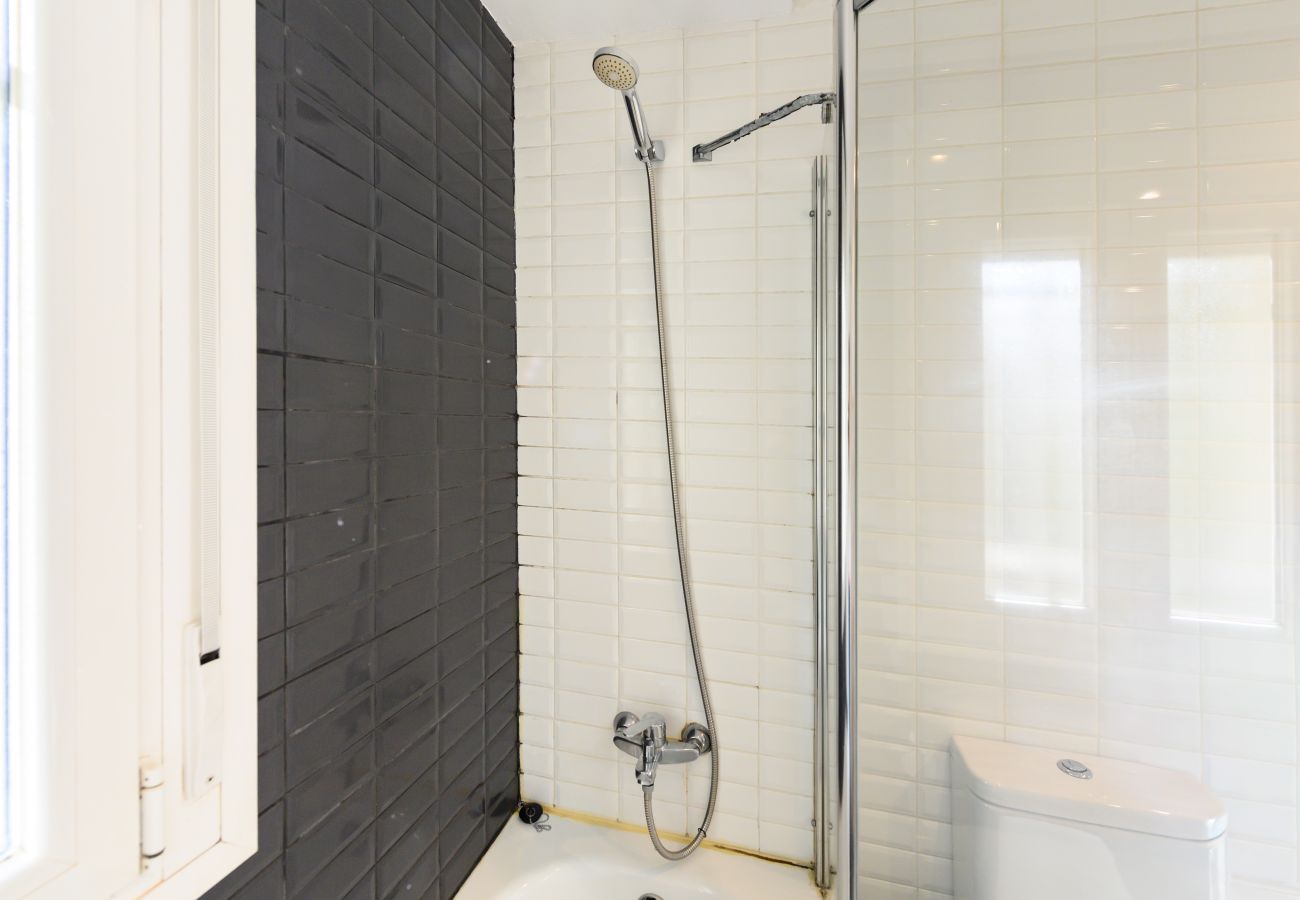 Chalet à Madrid - M (SAB52) Amplio Chalet 3 dormitorios y terraza