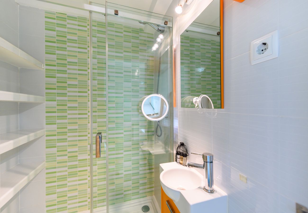 Chalet à Madrid - M (SAB52) Amplio Chalet 3 dormitorios y terraza