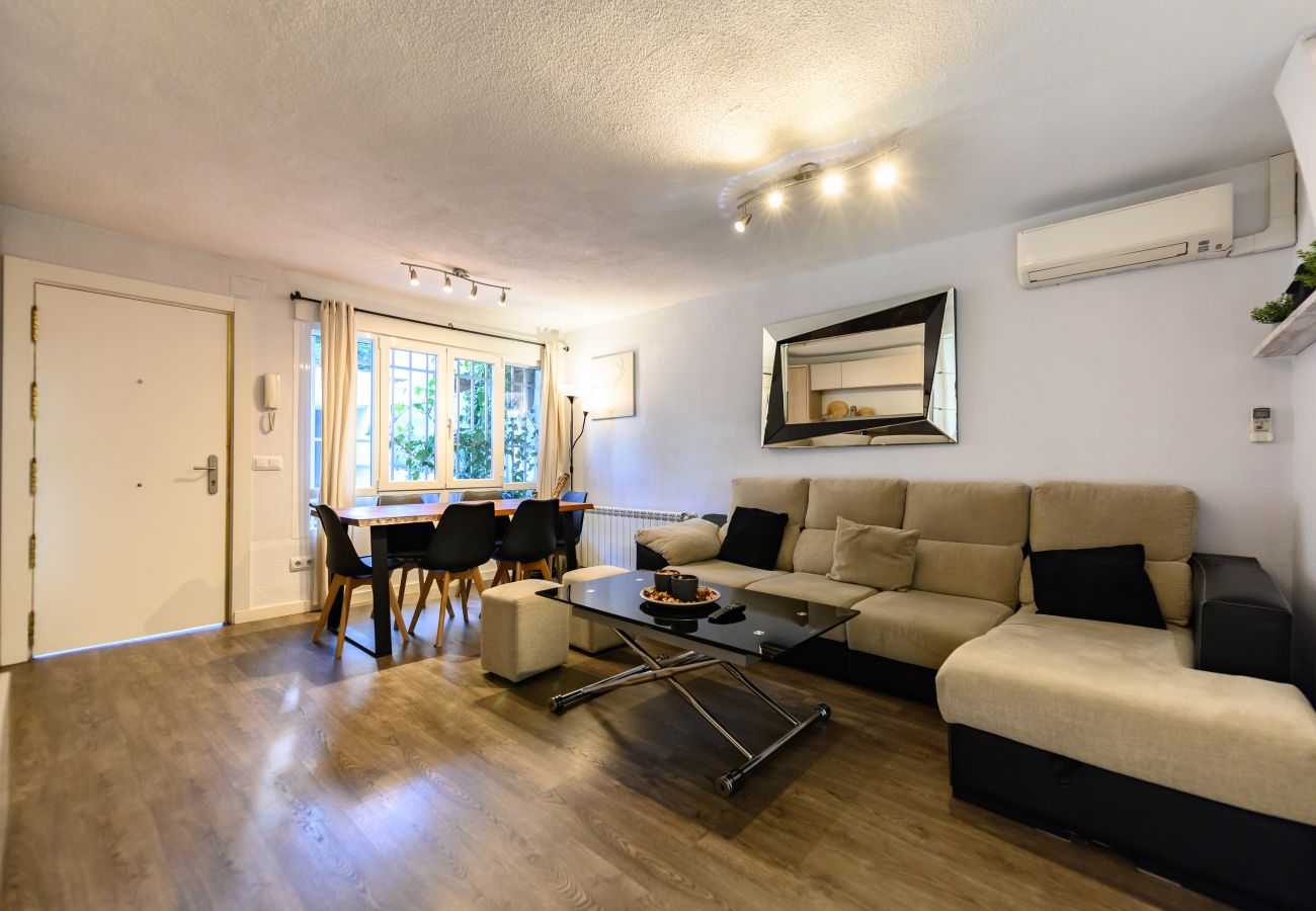 Chalet à Madrid - M (SAB52) Amplio Chalet 3 dormitorios y terraza