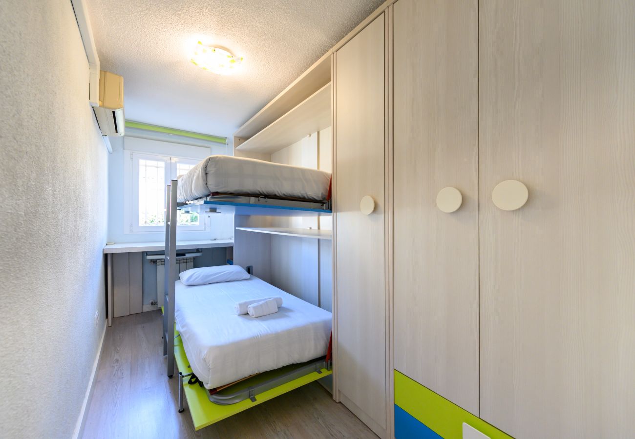 Chalet à Madrid - M (SAB52) Amplio Chalet 3 dormitorios y terraza