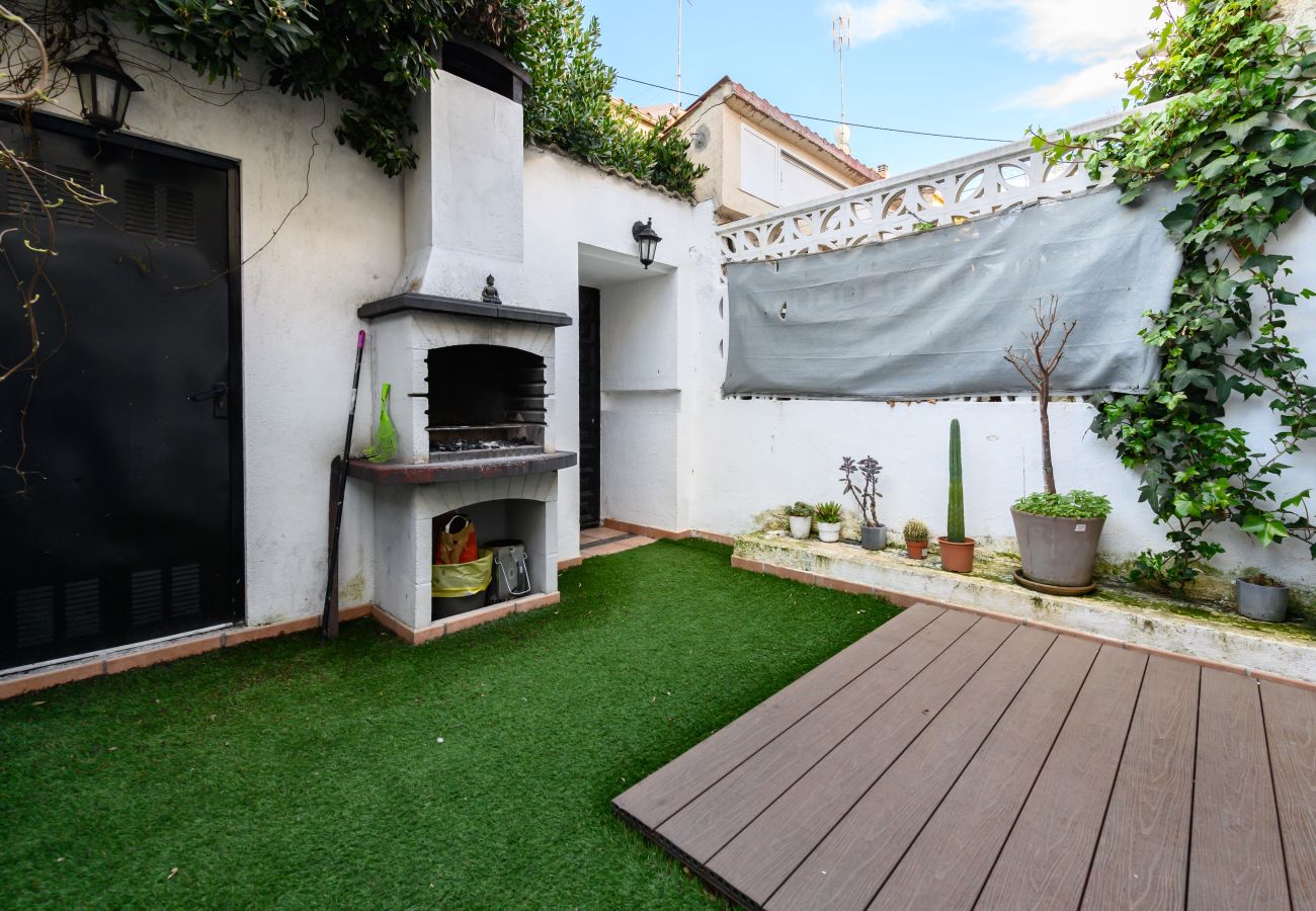 Chalet à Madrid - M (SAB52) Amplio Chalet 3 dormitorios y terraza