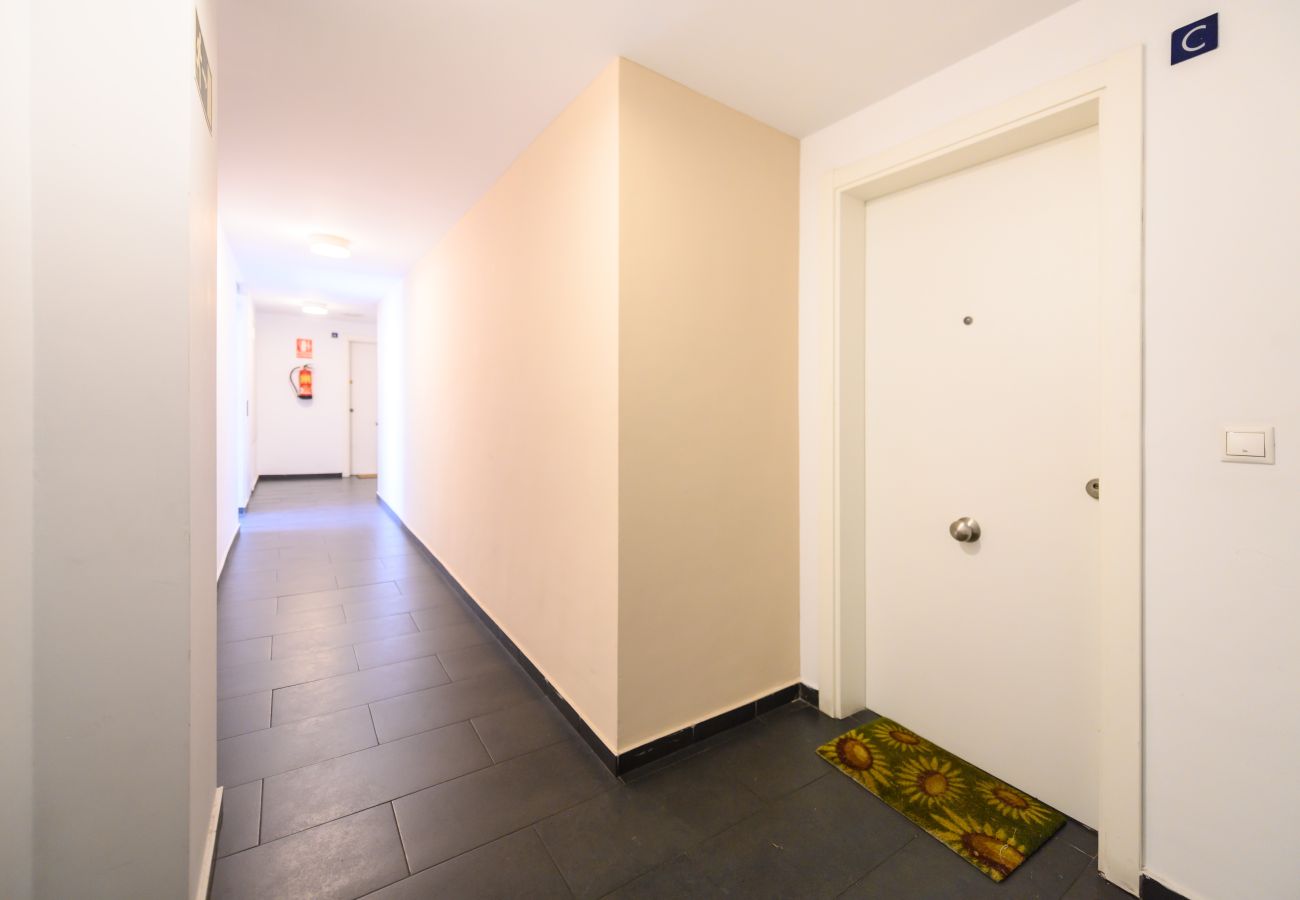 Appartement à Madrid - M (SAQU312C) Amplio piso de 1 dormitorio en Tetuán