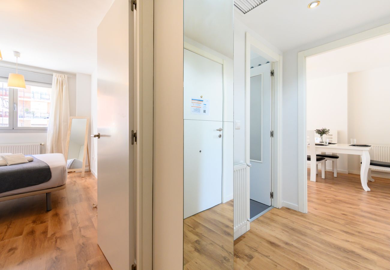 Appartement à Madrid - M (SAQU312C) Amplio piso de 1 dormitorio en Tetuán