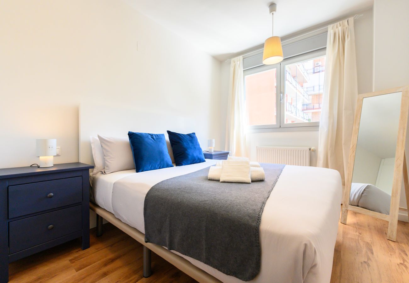 Appartement à Madrid - M (SAQU312C) Amplio piso de 1 dormitorio en Tetuán