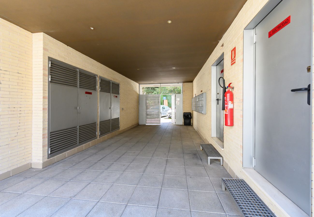 Appartement à Madrid - M (SAQU312C) Amplio piso de 1 dormitorio en Tetuán