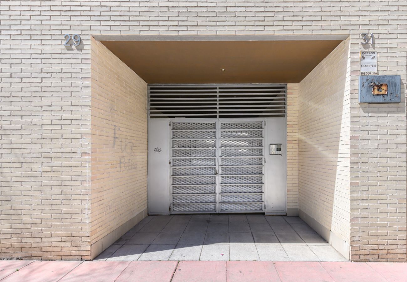 Appartement à Madrid - M (SAQU312C) Amplio piso de 1 dormitorio en Tetuán