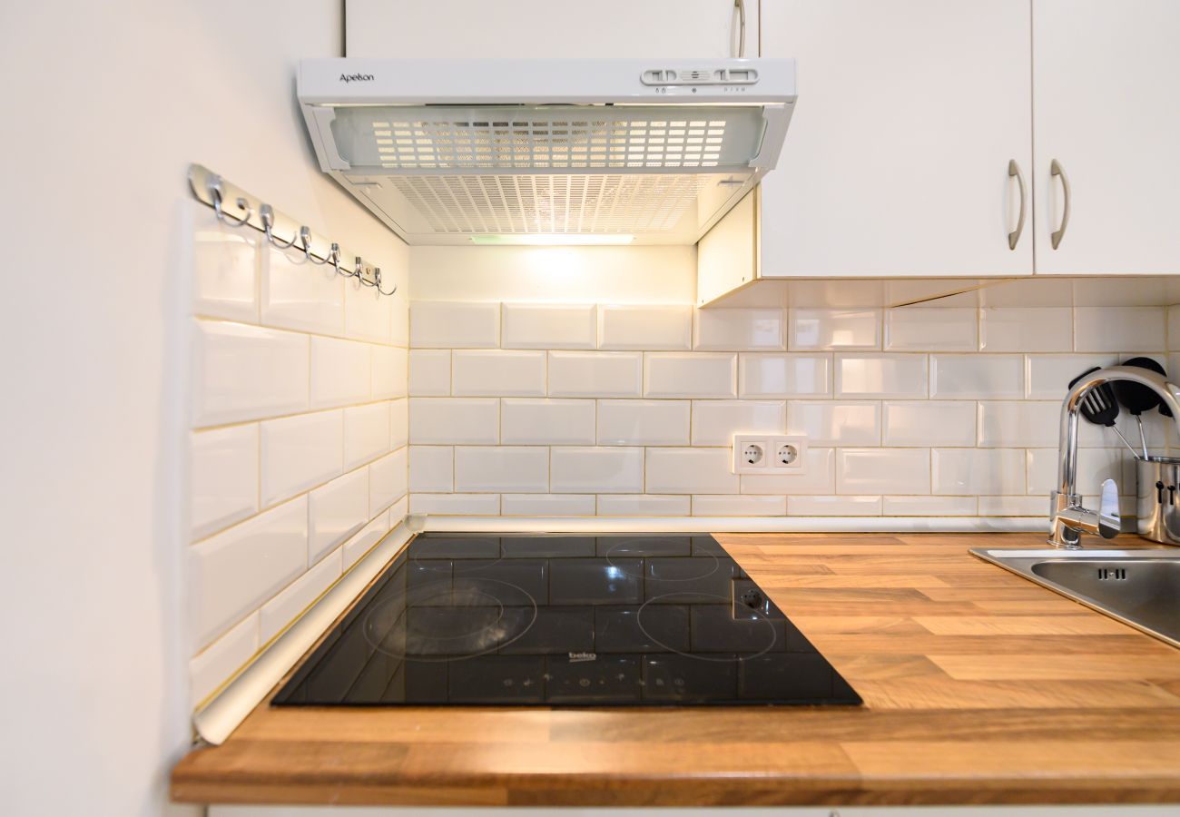 Appartement à Madrid - M (SGE680F) Piso 1 dormitorio con terraza en Tetuá