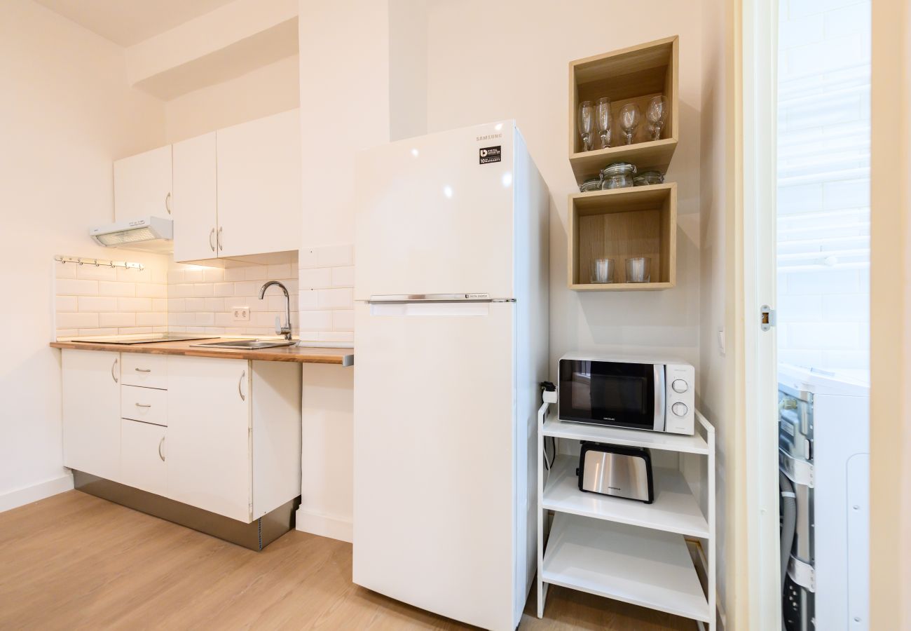 Appartement à Madrid - M (SGE680F) Piso 1 dormitorio con terraza en Tetuá