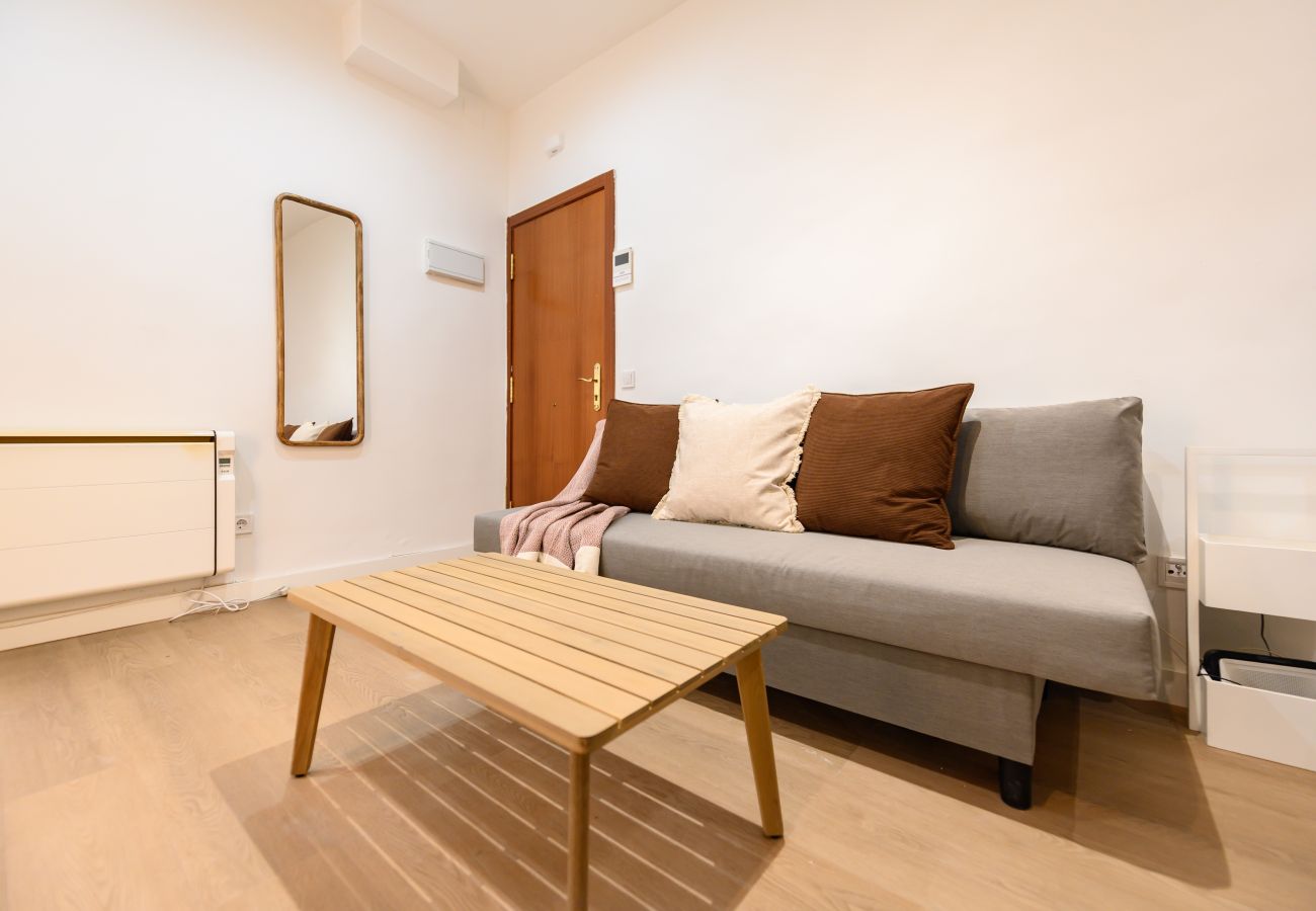 Appartement à Madrid - M (SGE680F) Piso 1 dormitorio con terraza en Tetuá