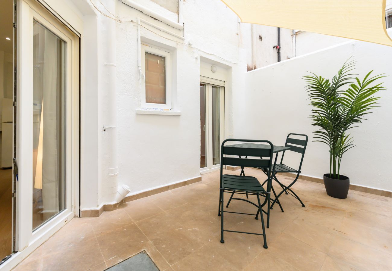 Appartement à Madrid - M (SGE680F) Piso 1 dormitorio con terraza en Tetuá