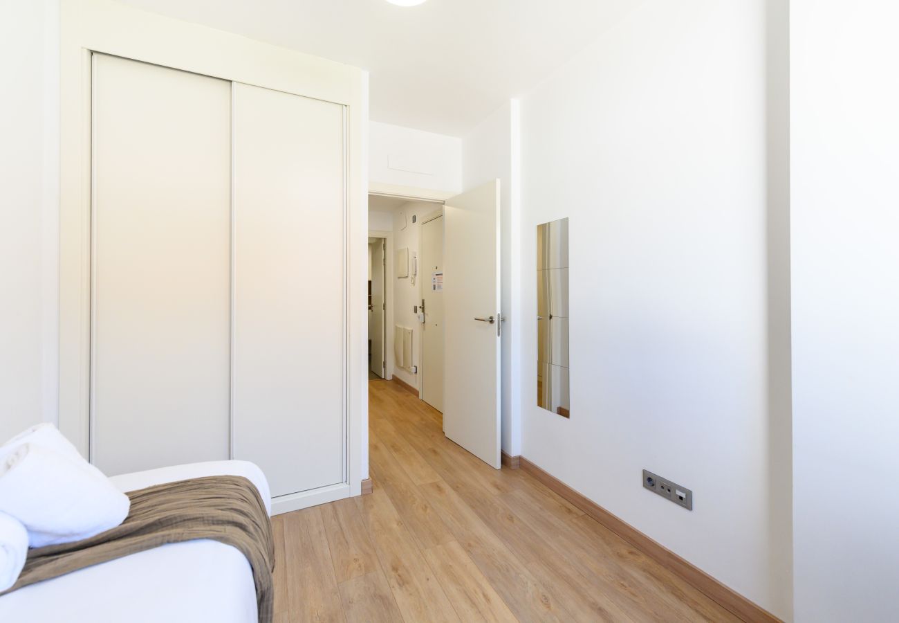 Appartement à Madrid - M (HMA121B) Amplio Piso 2 dormitorios y 2 baños