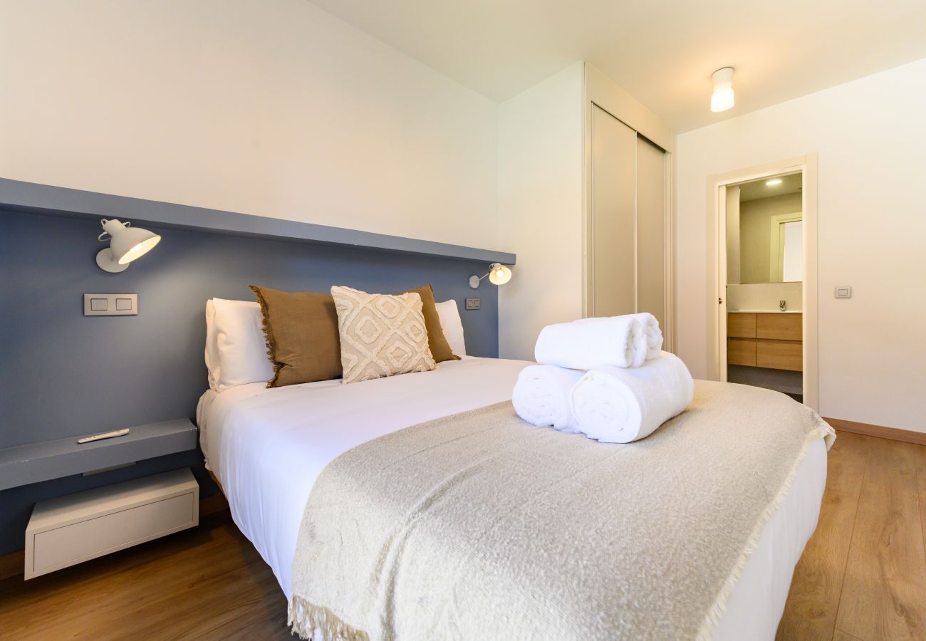 Appartement à Madrid - M (HMA121B) Amplio Piso 2 dormitorios y 2 baños