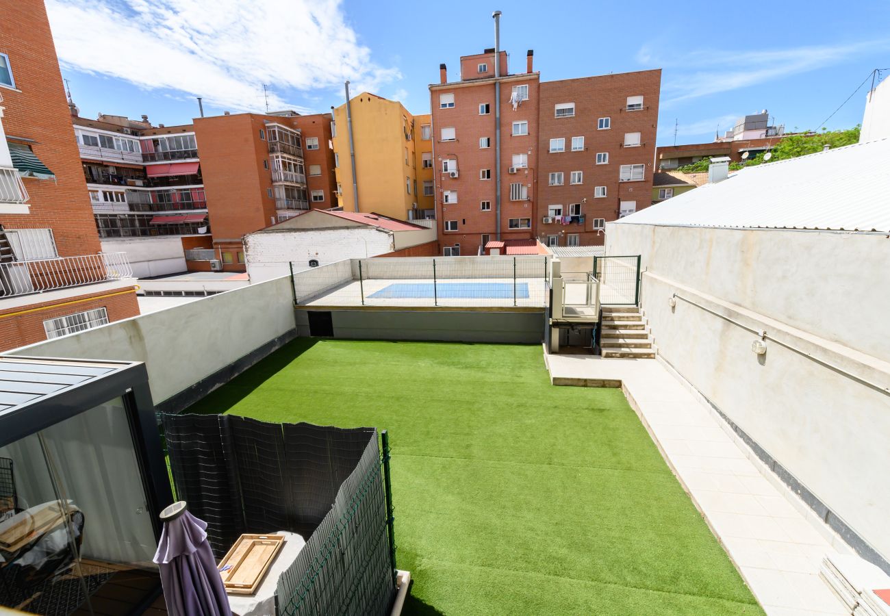 Appartement à Madrid - M (HMA121B) Amplio Piso 2 dormitorios y 2 baños