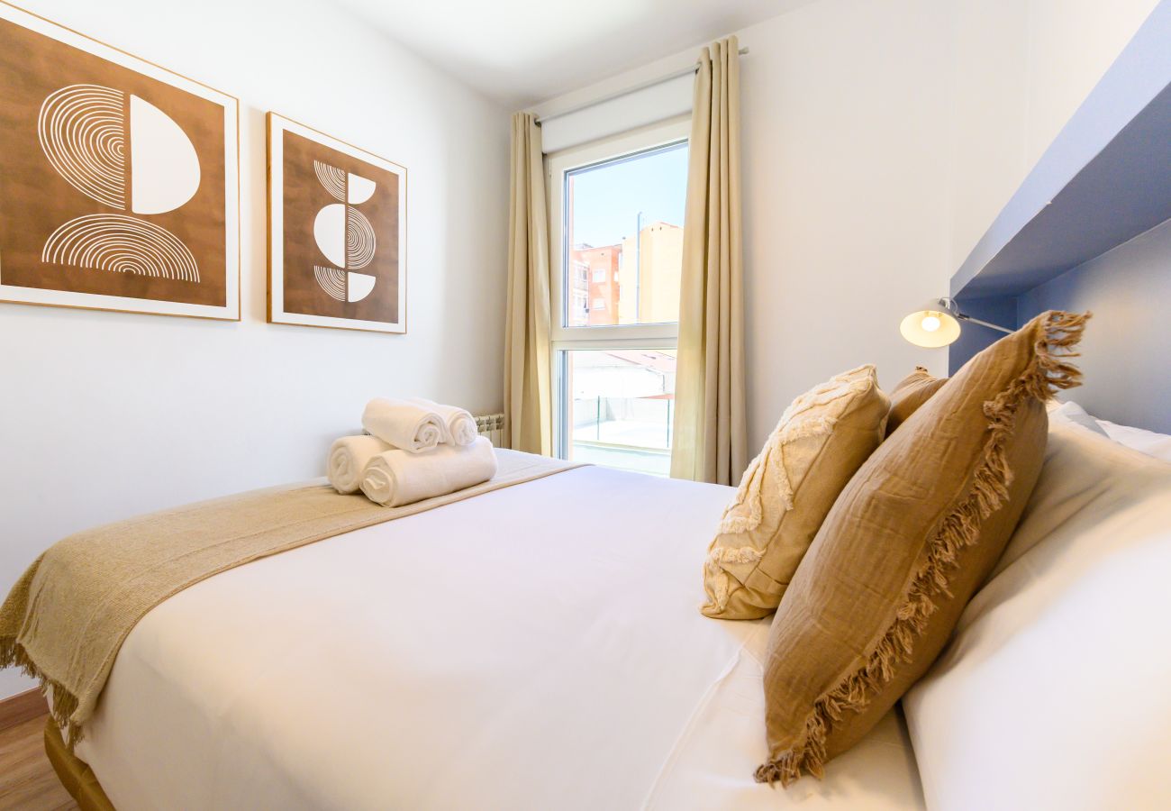 Appartement à Madrid - M (HMA121B) Amplio Piso 2 dormitorios y 2 baños