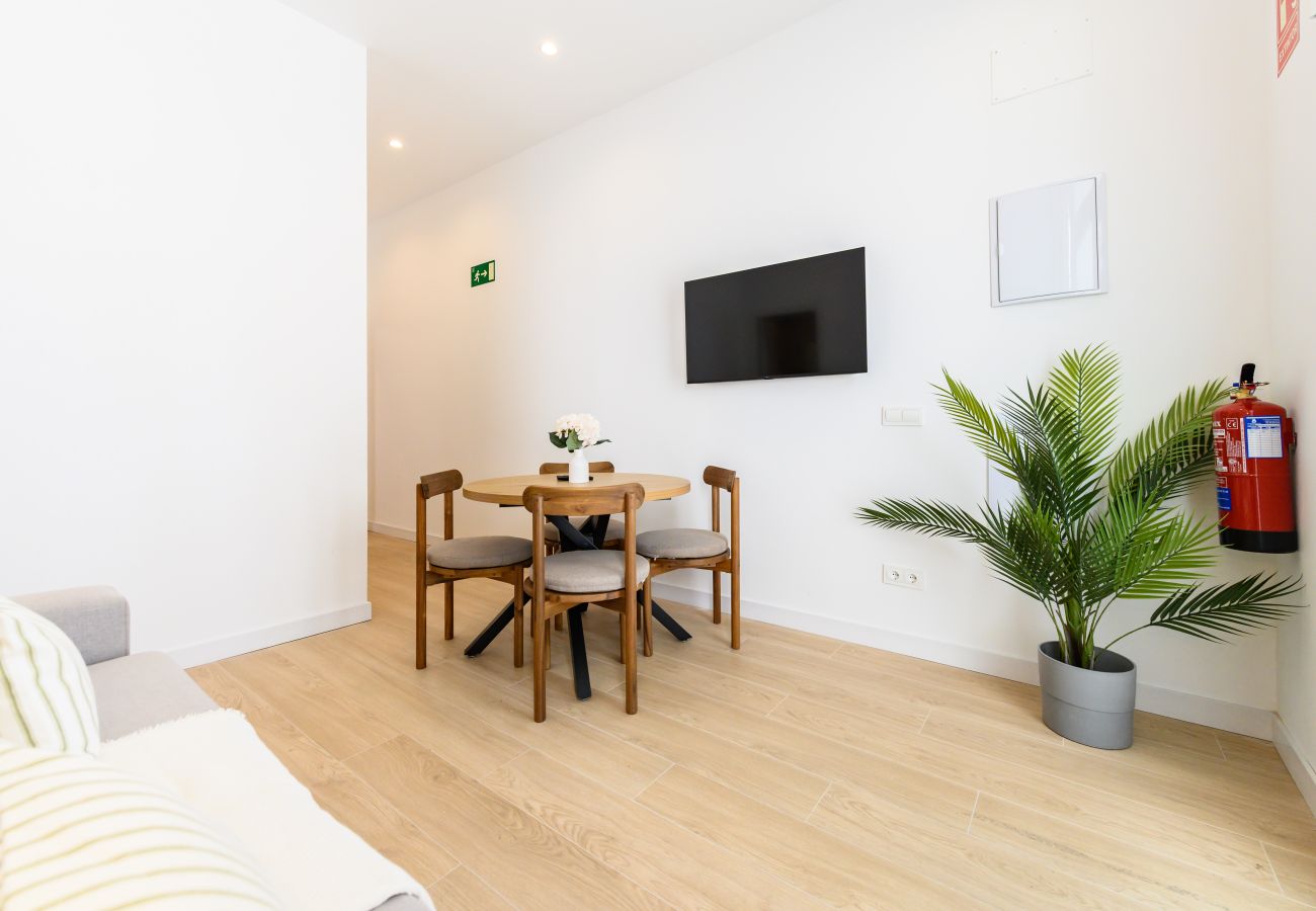 Appartement à Madrid - M (SDB1L2) Piso 1 dormitorio en Tetuán, Madrid