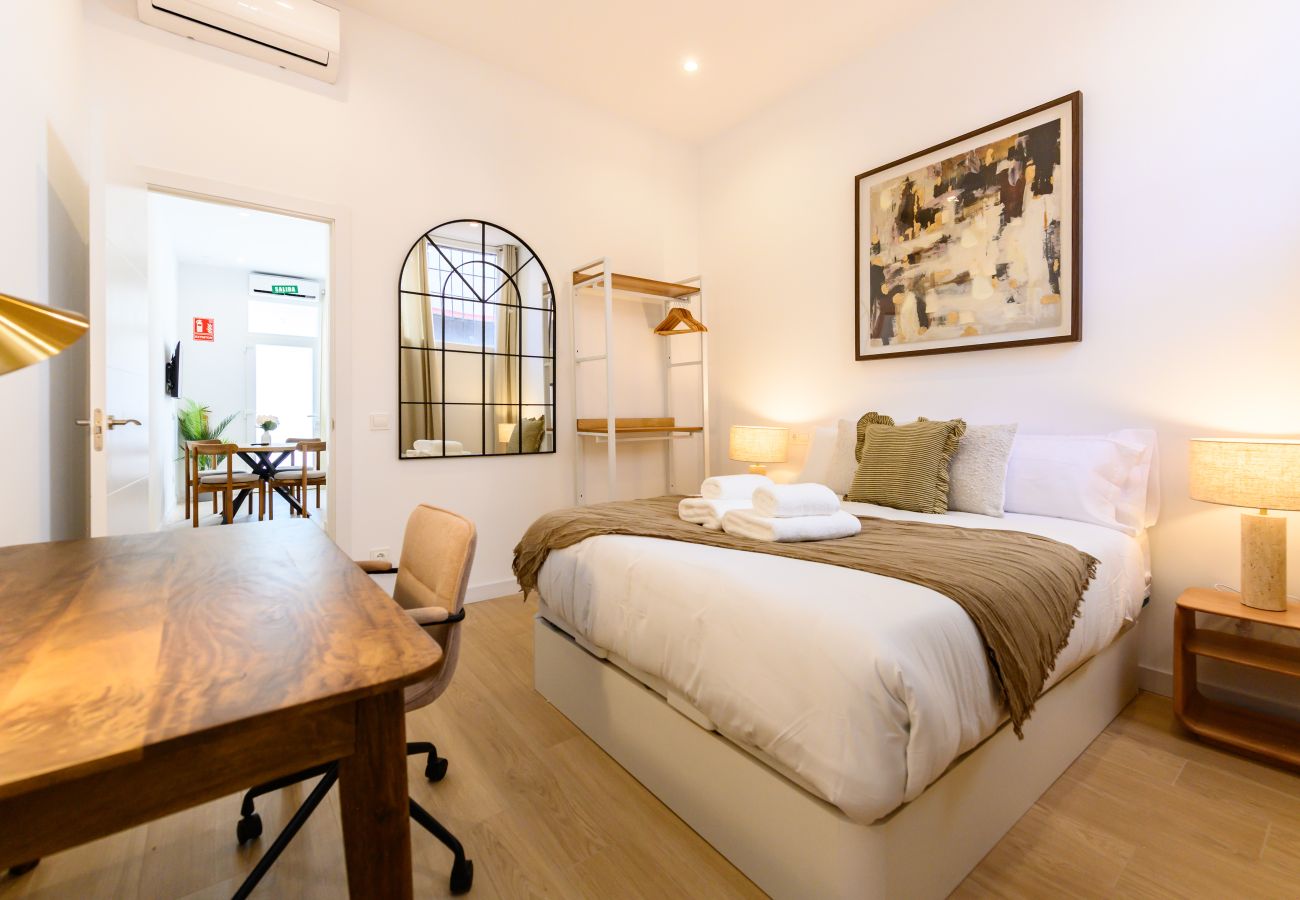Appartement à Madrid - M (SDB1L2) Piso 1 dormitorio en Tetuán, Madrid