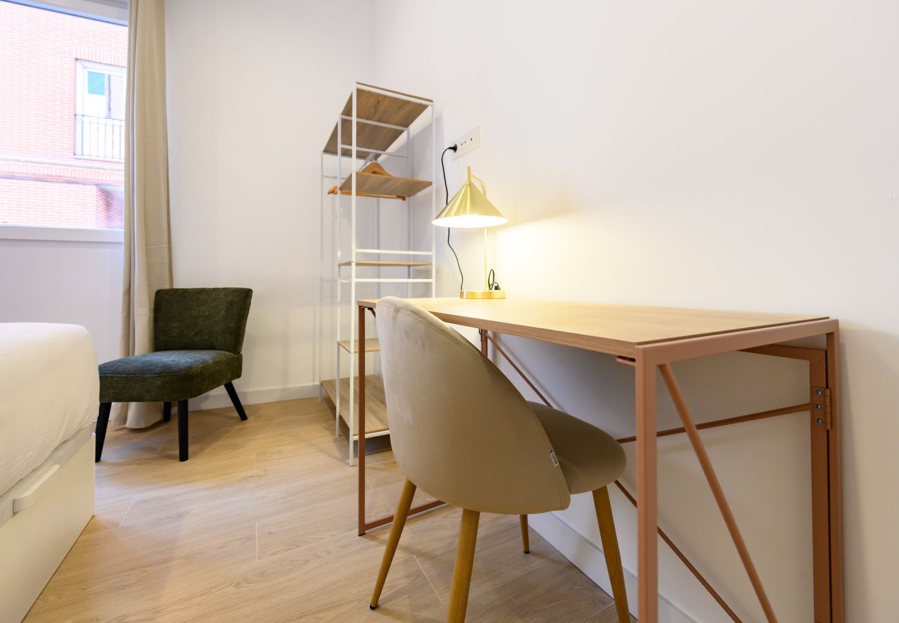 Appartement à Madrid - M (SDB1L4) Piso 1 dormitorio en Tetuán, Madrid