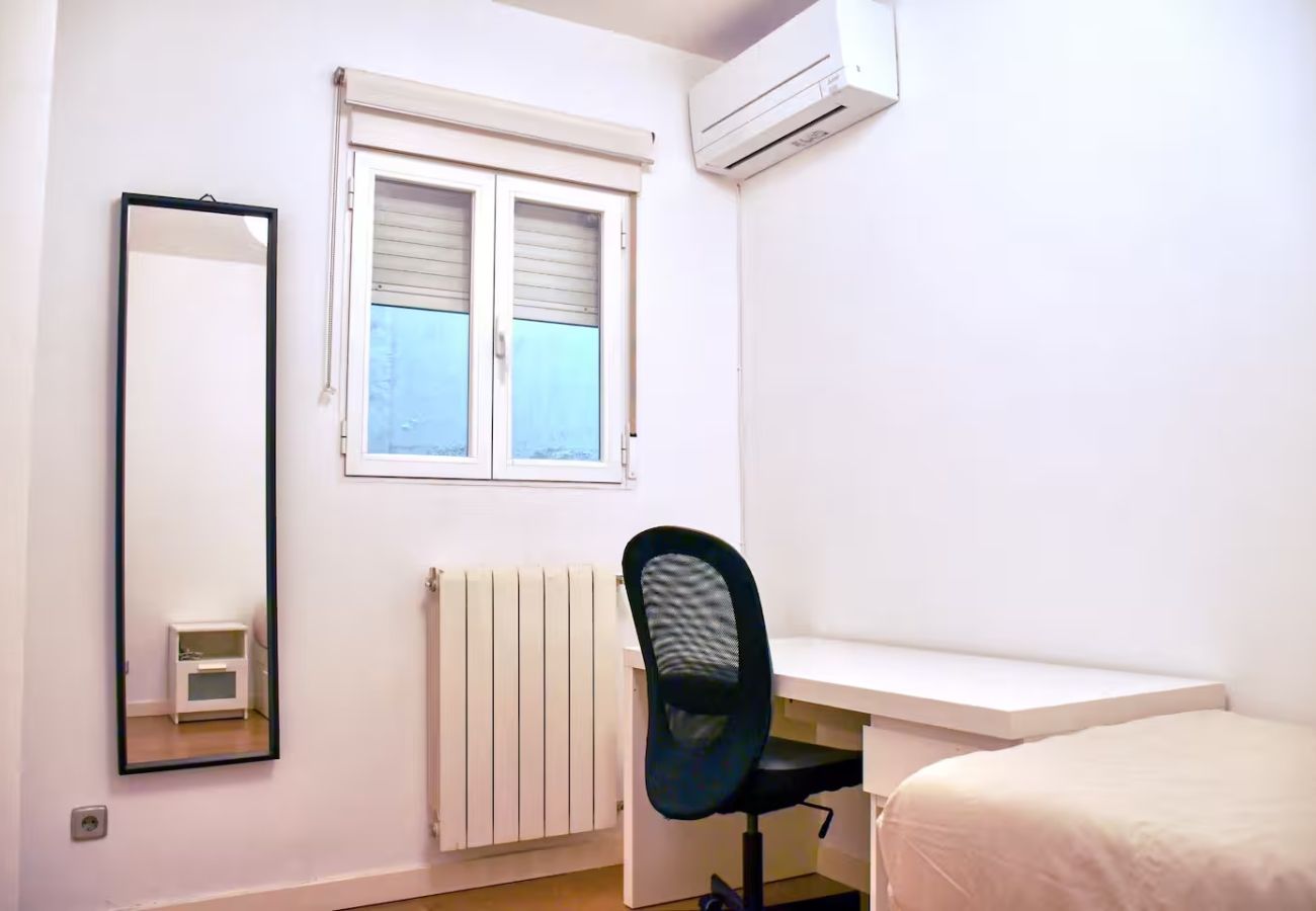 Appartement à Madrid - M (DLC132I) Piso 2 dormitorios en el Centro de Mad
