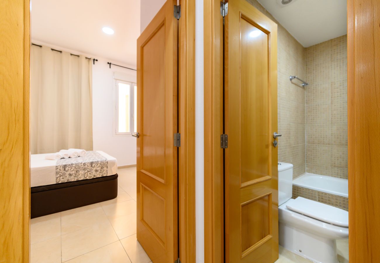 Appartement à Madrid - M (DIN132F) Piso de 2 dormitorios y 3 baños en el