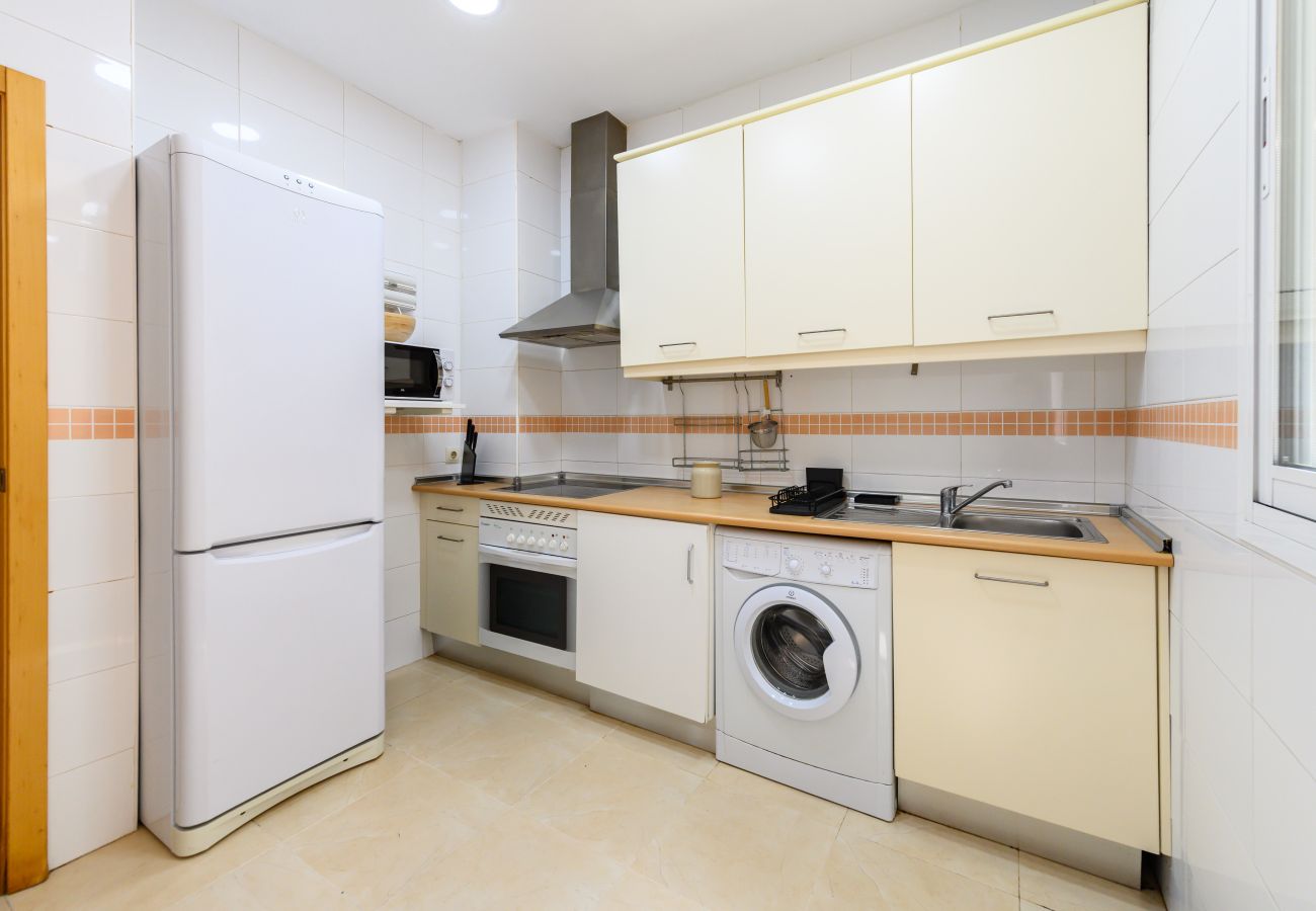 Appartement à Madrid - M (DIN132F) Piso de 2 dormitorios y 3 baños en el