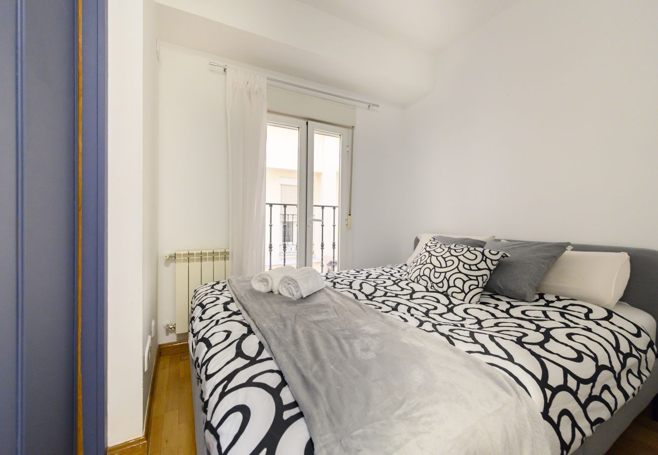 Appartement à Madrid - M (PRA100C) Piso 2 dormitorios y 2 baños en el cen