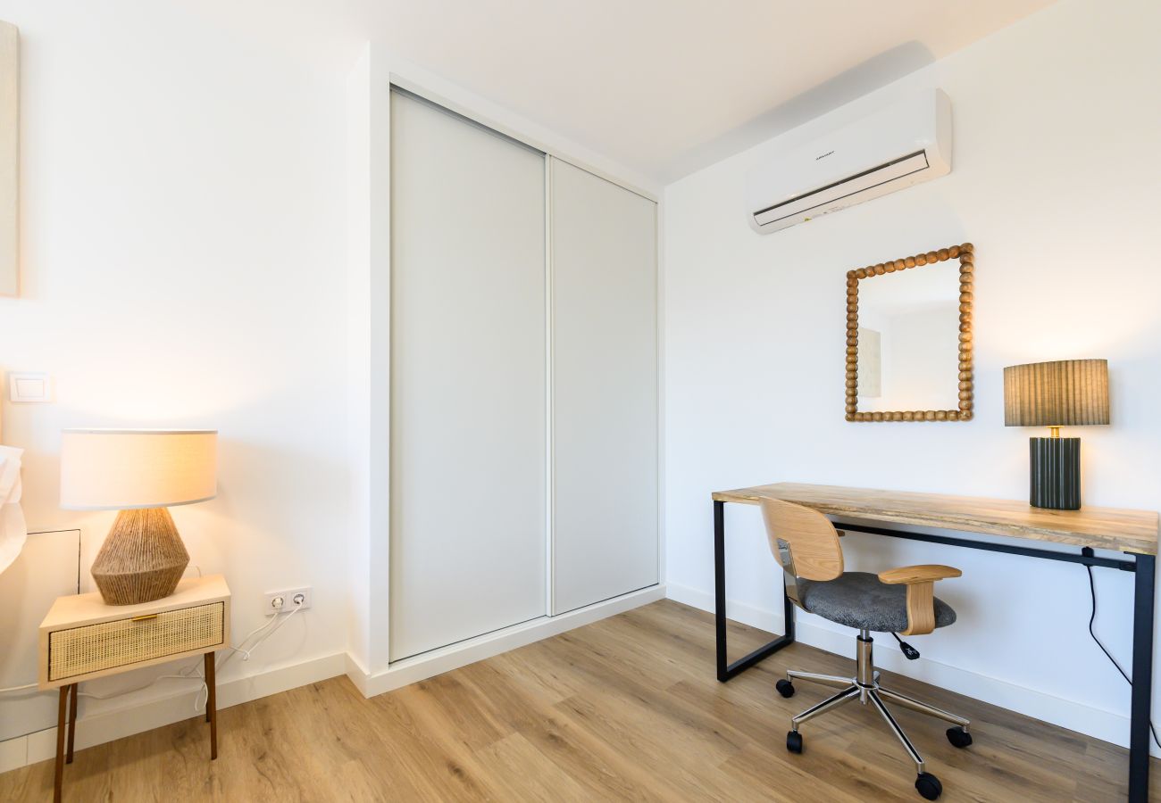 Appartement à Madrid - M (ABR1710C) Piso de 2 dormitorios, 2 baños cerca 
