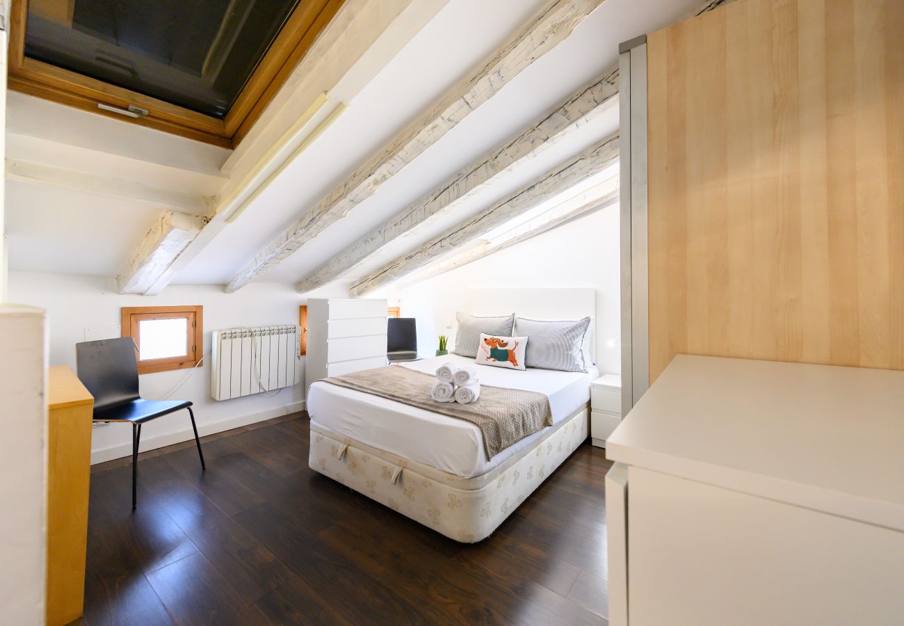 Appartement à Madrid - M (FER3452) Ático de 1 dormitorio en Moncloa