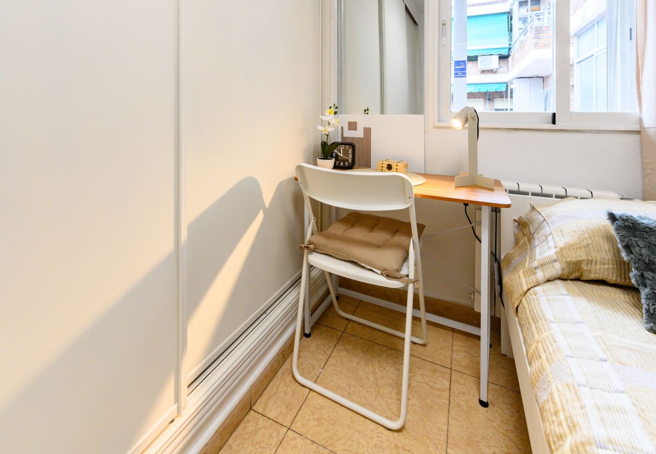 Appartement à Madrid - M (PAL202B) Piso de 4 dormitorios en Villaverde