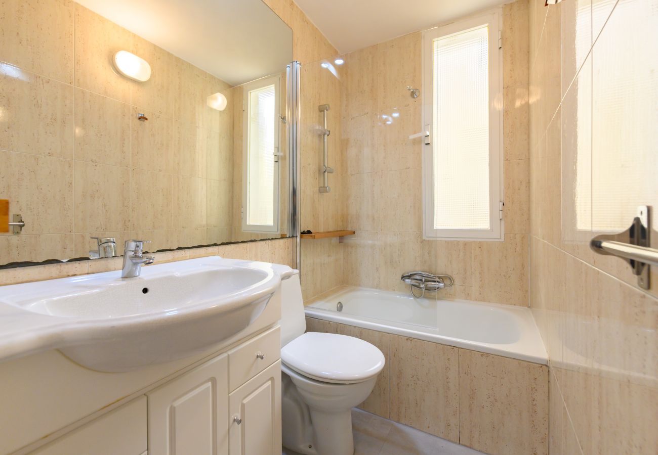 Appartement à Madrid - M (MGU272D) Piso 2 dormitorios en Chamberí