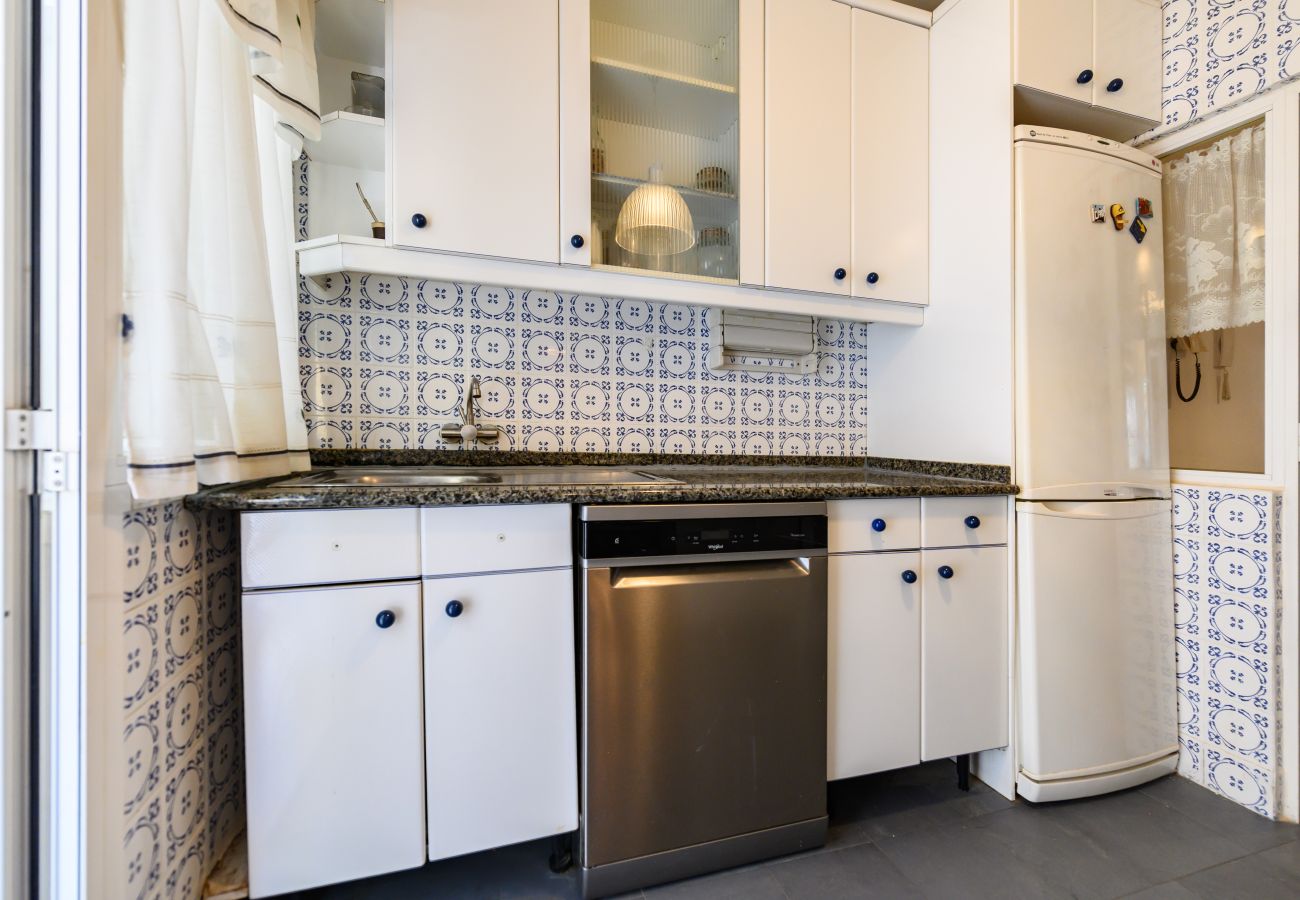 Appartement à Madrid - M (PIR312ºD) Piso 5 dormitorios, 2 baños en Moncl