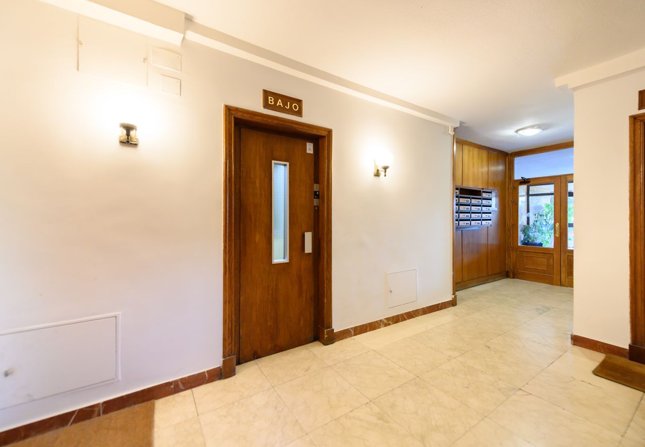 Appartement à Madrid - M (PIR312ºD) Piso 5 dormitorios, 2 baños en Moncl