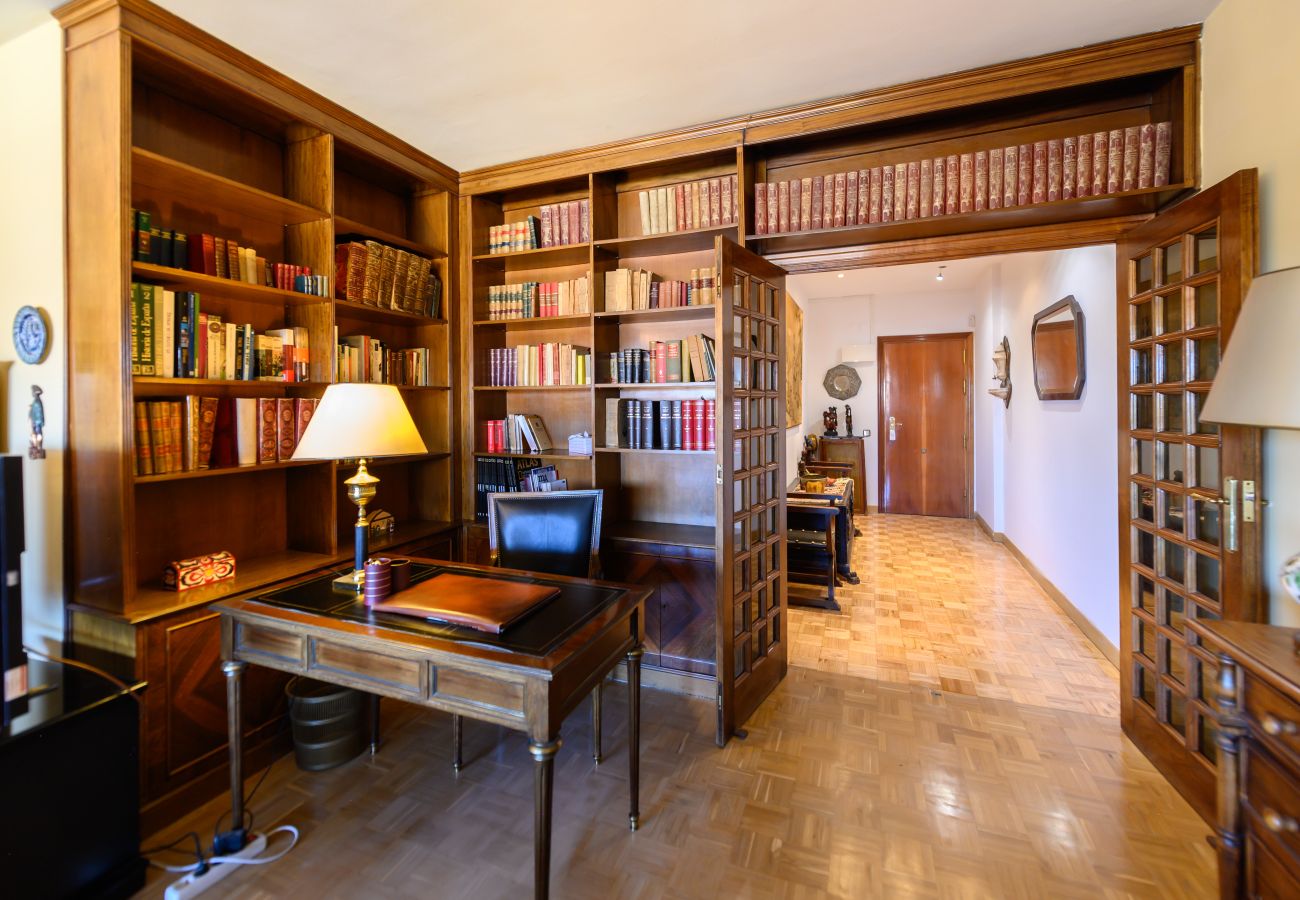 Appartement à Madrid - M (PIR312ºD) Piso 5 dormitorios, 2 baños en Moncl