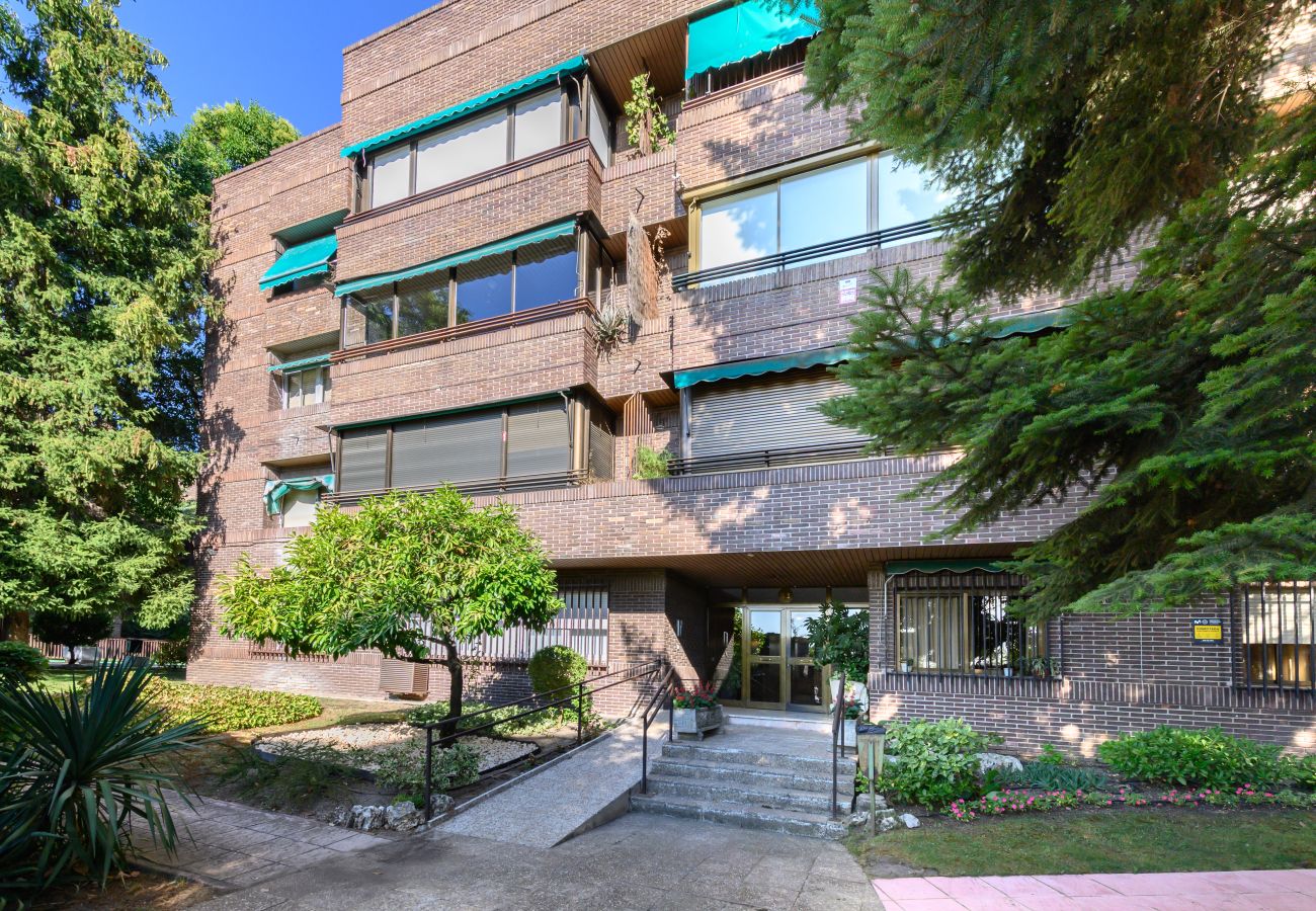 Appartement à Madrid - M (PIR312ºD) Piso 5 dormitorios, 2 baños en Moncl