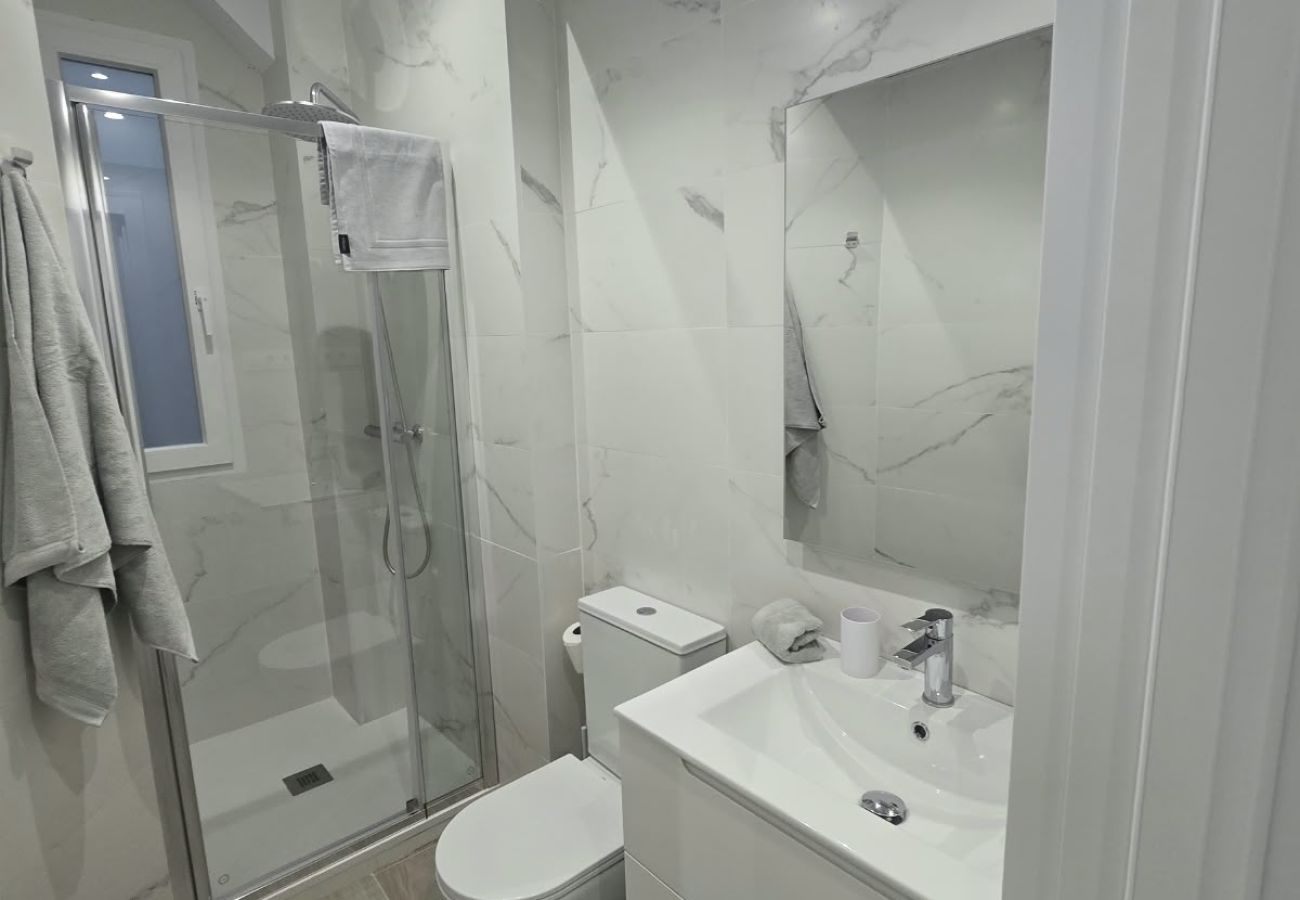 Appartement à Madrid - M (ALC124) Piso de 3 dormitorios en Goya